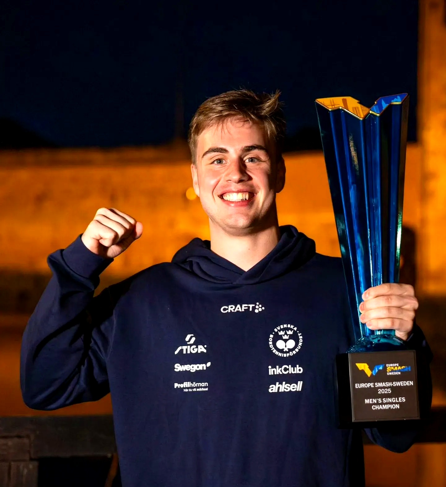 九游体育-瑞典队备战完毕，士气高涨全力以赴