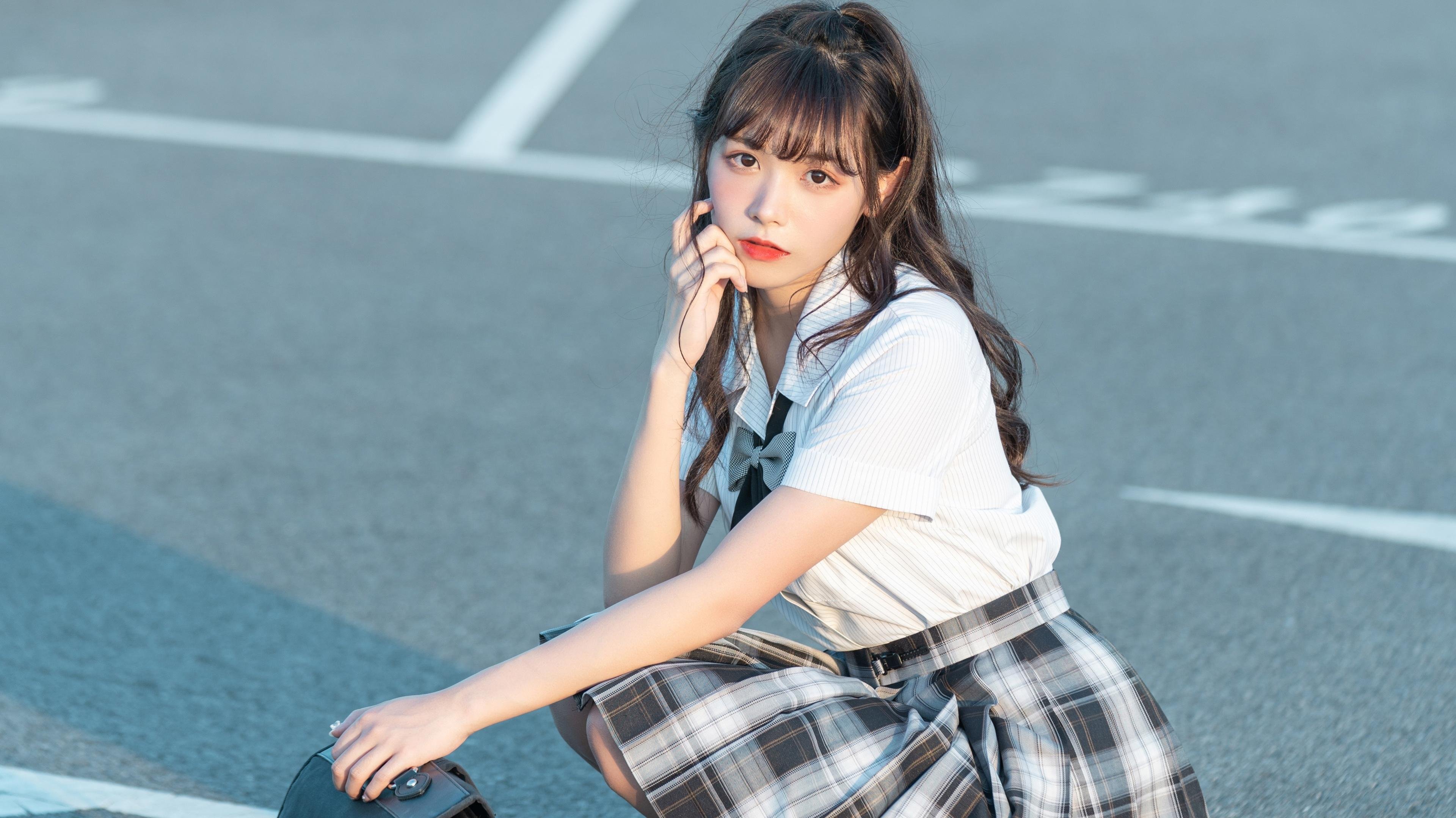 九游体育APP下载-猛龙对阵热火，福克斯关键战不手软，逆境中展露巨星锋芒